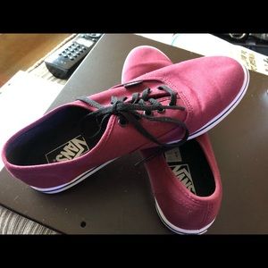 VANS UNISEX skate shoes men-7 woman’s 8.5